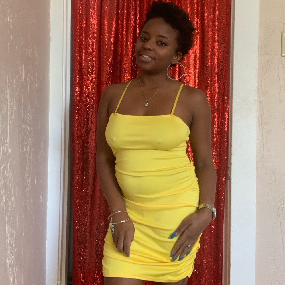 Yellow bow back